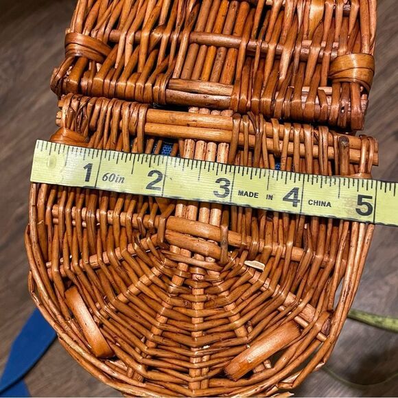 NWT Grey Goose Wicker Wine Bottle and Glass Picnic Carrier Blue Fabric Strap - Picture 10 of 13